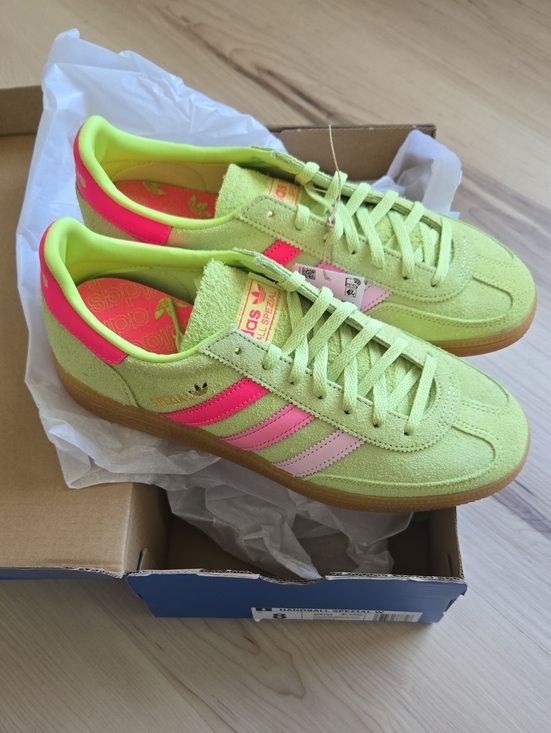 adidas Shoes - New adidas Women's Handball Spezial, Lime Green/Pink, Size 8